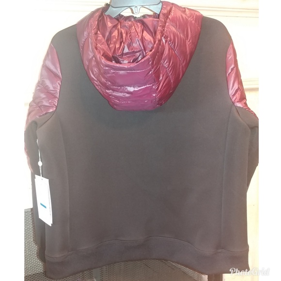 DKNY Puffy Sports Jacket - Picture 3 of 7